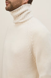 Dolcevita Milano in Cashmere - Bianco Naturale | Umit Benan